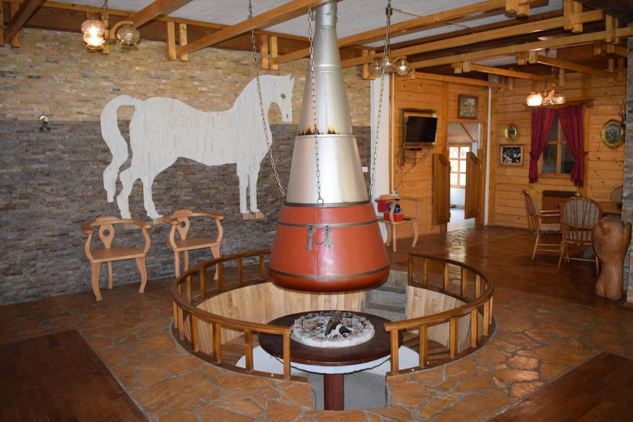 Hotel Oka I Po Μπέρανε Εξωτερικό φωτογραφία