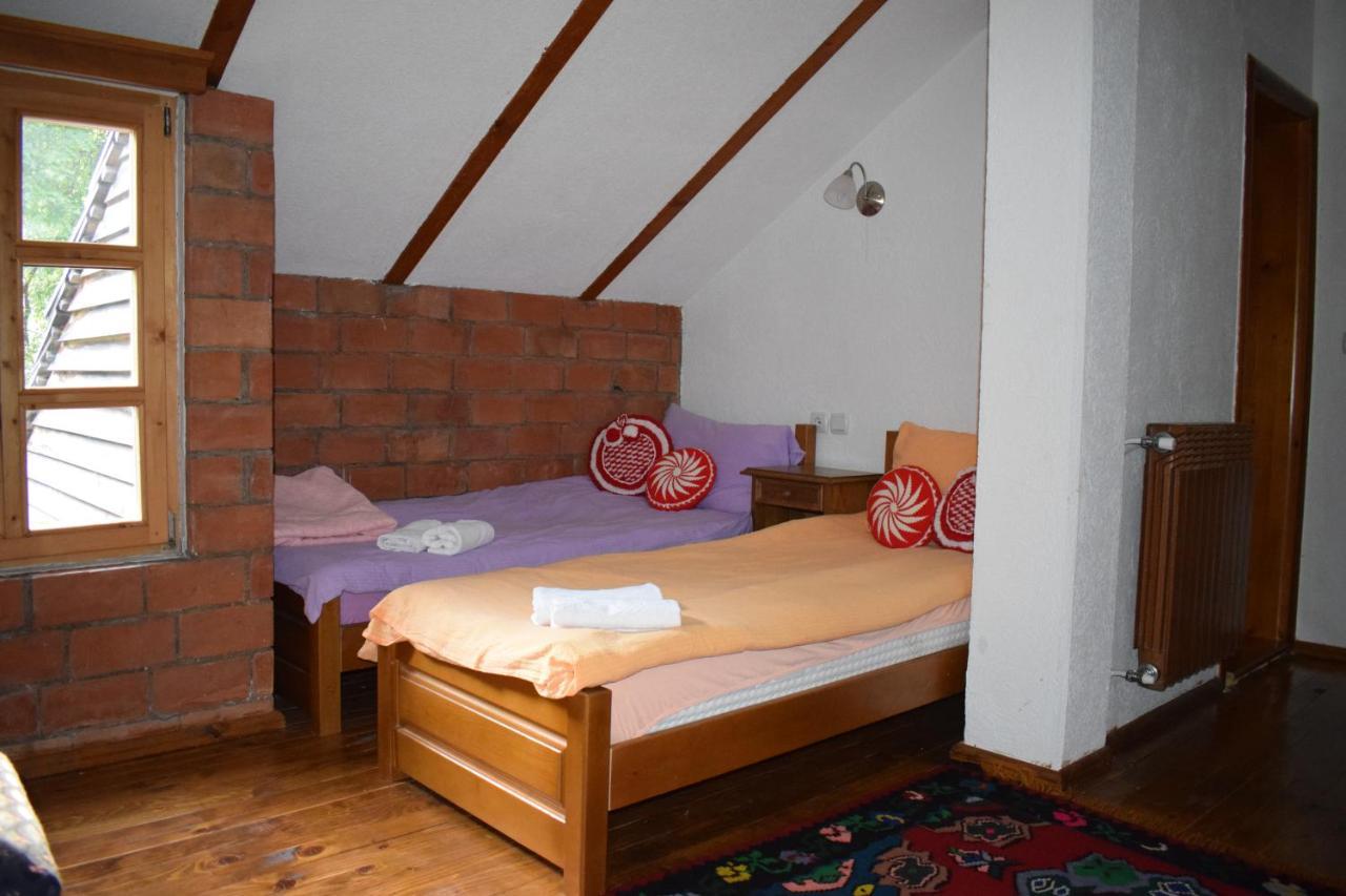 Hotel Oka I Po Μπέρανε Εξωτερικό φωτογραφία
